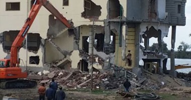 إزالة 28 حالة مخالفة بناء وأدوار  بدمنهور