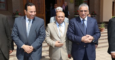 وزير التنمية المحلية ومحافظ المنوفية يشهدان اجتماع مجلس الجامعة