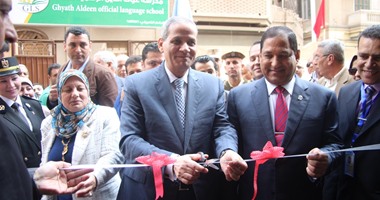 بالصور.. وزير التعليم يفتتح عددا من المدارس بالغربية بتكلفة 90 مليون جنيه.. تدشين مركز للموهوبين ومدرسة للصم.. ووضع حجر الأساس لمدرسة المتفوقين والثانوية الرياضية.. والطلاب يستقبلون الوزير بعروض فنية