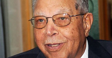 وزير البيئة ينعى مصطفى طلبة الخبير البيئى ووزير الشباب الأسبق 
