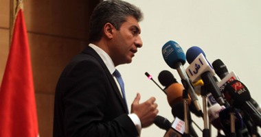 وزير الطيران: نتحفظ على الكشف عن معلومات بحادث الطائرة حفاظا على المختطفين