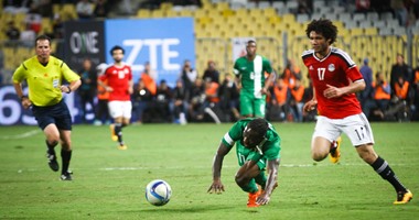 المنتخب يواجه نيجيريا بالقوة الضاربة الليلة وأجيرى يرفض توصيات الأهلى والزمالك 