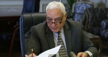 أسامة العبد: يجب وضع ضوابط صارمة على مُصدرى الفتاوى وعدم تركها لـ"غير المختصين"