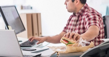3 أشياء تحدث لجسمك بعد مغادرة العمل.. تعرف عليها