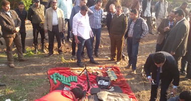 الداخلية: ضبط قاذف صاروخى وبنادق آلية وطبنجات وذخيرة بحوزة "شقيق الدكش"