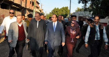 محافظ القليوبية يزور قرية الأحراز بشبين القناطر