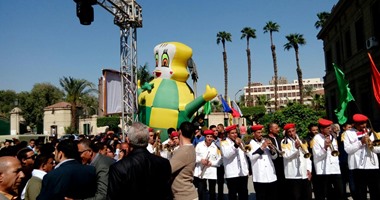 حقوق القاهرة تعلن توفير الكروت الممغنطة لطلابها وتحذر من دخول الجامعة بدونه