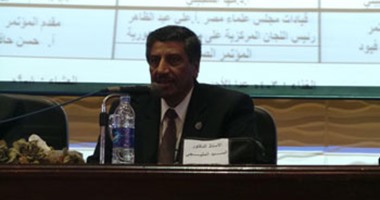 نقيب المهن العلمية: "الجامعات الخاصة تُصدر أفكارًا متطرفة"