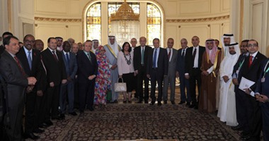 رئيس الوزراء يستقبل وزراء الصحة العرب