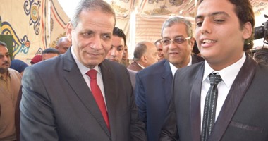 الجوالة والزهرات يستقبلون وزير التعليم بمدرسة المنصورة الإعدادية للغات