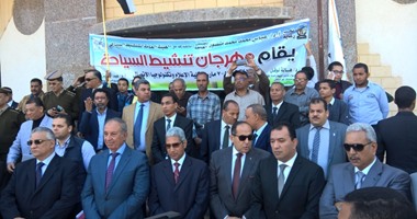 وزير التنمية المحلية من قنا: تشكيل لجنة لحصر التعديات على أراضى الدولة.. أحمد زكى بدر: 3 ملايين و250 ألف حالة تعدٍ على الأراضى.. ويتوعد المخالفين: توصيل مرافق بعدادات لا يعنى تقنين وضعك
