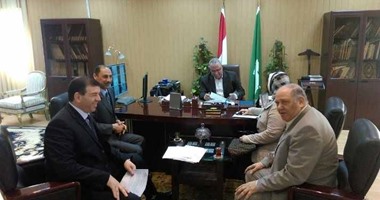 أعضاء البرلمان يلتقون رئيس مدينة الزقازيق لمناقشة مشاكل الدائرة