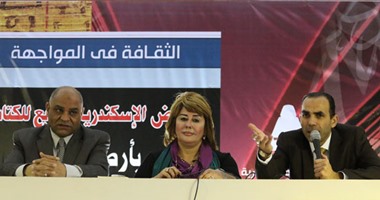 بالصور..معرض الإسكندرية للكتاب ينظم ندوة تحديات الإعلام الإقليمى.. أمل صبحى: نريد تشريعات جديدة.. نبيل أبو شال: أطالب بإعادة هيكلة الصحافة وحرية تداول المعلومات.. ومجدى فكرى: للإعلام الإقليمى دور كبير