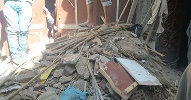 مصرع طفلة وإصابة شخصين فى انهيار منزل من طابقين فى القوصية بأسيوط