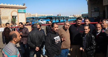 وقفة احتجاجية لسائقى المرج أمام "الوزراء" لإزالة الموقف العشوائى