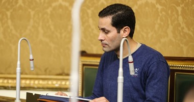 توقف الجلسة العامة للبرلمان عقب رفض النائب أحمد الطنطاوى تنفيذ قرار طرده