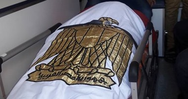 بالصور.. نقل جثمان شهيد الإسعاف فى جنازة مهيبة من العريش إلى الشرقية