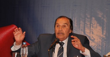 بعد غياب 6 سنوات.. "خيوط الشمس" تعيد عزت العلايلى لأثير الإذاعة فى رمضان