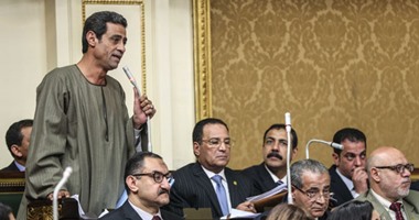 النائب مصطفى الجندى: الحمد لله عندنا رئيس بيوعد وبيوفى