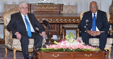 بالصور.. الرئيس العراقى يصل البرلمان للقاء على عبد العال