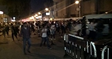 "وايت نايتس" يصل إلى النادى الأهلى لحضور قمة السلة
