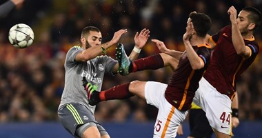 5 مُتغيرات بين ذهاب وإياب ريال مدريد وروما.. الملكى يفقد الليجا والذئاب يصعد للمركز الثالث فى الكالتشيو .. عودة أهداف رونالدو.. بيل يظهر فى تشكيلة الميرنجى وبنزيما غياب.. ومحمد صلاح ملك الثنائيات