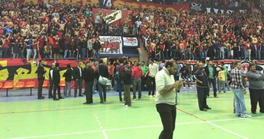 إلغاء قمة السلة بين الأهلى والزمالك بعد اقتحام الألتراس