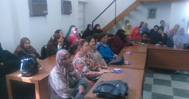 مركز إعلام أسوان ينظم ندوة ثقافية تزامنا مع "اليوم العالمى للمرأة"