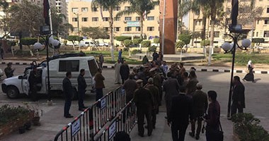 مشادات بين أنصار المرشحين المحتملين بدائرة توفيق عكاشة