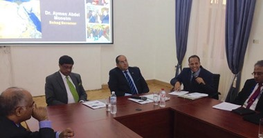 رجال الأعمال الهنديون فى سوهاج.. المحافظ: الاتفاق مع السفير الهندى على زيارة 4 مناطق صناعية..وبحث إنشاء مصانع للصناعات الكيماوية والبويات والأدوية..عبد المنعم: نعمل على تذليل المعوقات أمام المستثمرين