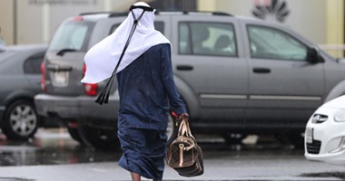 عاصفة جنونية وأمطار غزيرة فى الإمارات