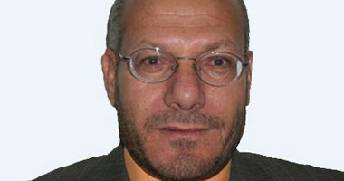 الطيب وجمعة يهنئون عبد الكريم بعد فوزه بمنصب المفتى