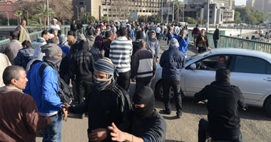 إخلاء سبيل 11 متهمًا وتسليم 8 لذويهم فى تهمة قطع كوبرى أكتوبر