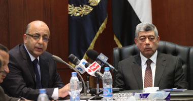 وزير الداخلية: الجيش لا يمكنه القيام بدور الشرطة