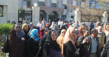   عضو بالحرية والعدالة يزور اعتصام الأطباء أمام وزارة الصحة