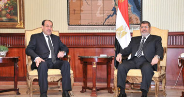 الرئيس مرسى يبحث مع المالكى بمطار القاهرة الوضع بالمنطقة العربية  