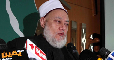 على جمعة مفتى الجمهورية السابق يطير إلى إسطنبول