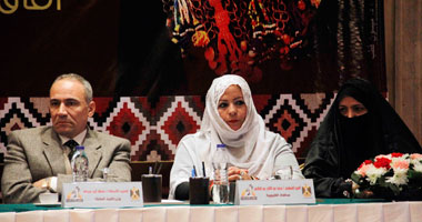 "قومى المرأة" يبدأ تدريب شباب الوادى الجديد على انتخابات المحليات