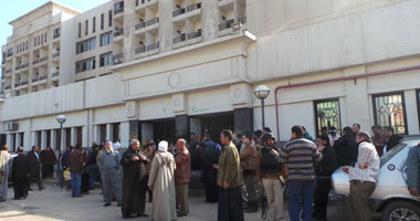 أهالى قرية سبرباى بالغربية يمنعون العمل بالطريق الدولى بسب ضيق النفق