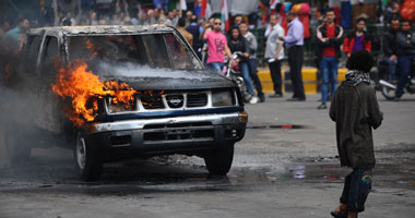 دفاع المتهمين بحرق سيارة الشرطة يدفع بتضارب أقوال المجنى عليهم