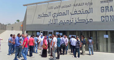 نقل تمثالى "سخمنت" من "الأوبرا" لـ"المتحف الكبير" خلال أيام