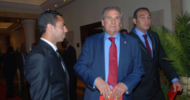 جوزيه يعقد جلسة مع "متعب" و"على" على هامش حفل الأهلى