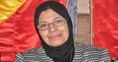النويشى: أخذنا تعهدا على مكتبة دار المعارف بعدم عرض أى كتب لمبارك