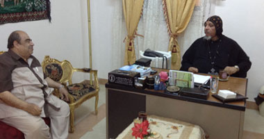 نقيب المهندسين بالوادى الجديد يهنئ راعى الكنيسة بعيد القيامة