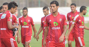 تدريبات منفردة لأحمد خيرى قبل مران الأهلى
