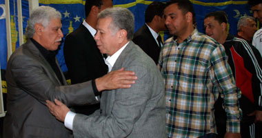 بالصور.. الوزراء والمشاهير تزاحموا فى عزاء "بصرى" .. وغابوا عن "أقدم المدربين" 