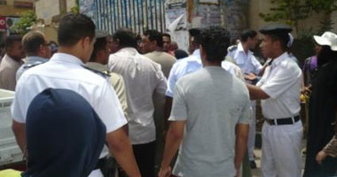 مشاجرة بين قوات الشرطة والباعة الجائلين بالأقصر