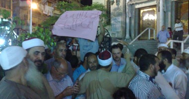 رسائل عبر المحمول تطالب السلفيين بعدم النزول بكفر الشيخ