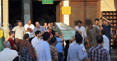 خالد على يشارك فى تشييع جنازة "شيعة" ابو مسلم من "السيدة نفيسة"