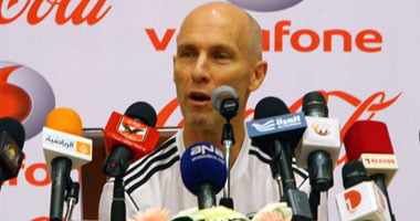 علام يعد جهاز المنتخب بإقامة مباراة غينيا داخل مصر